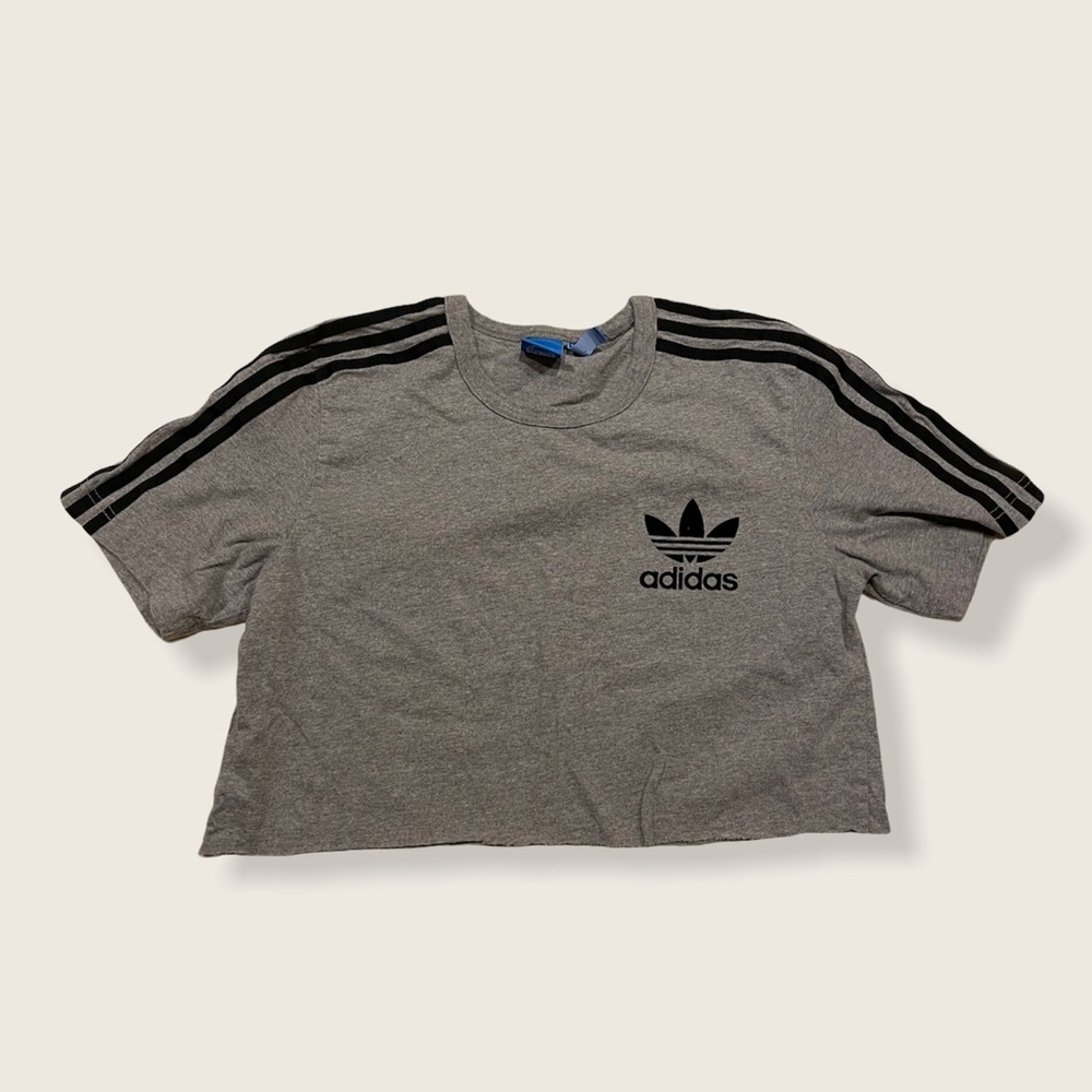 VINTAGE CROPPED ADIDAS SHIRT